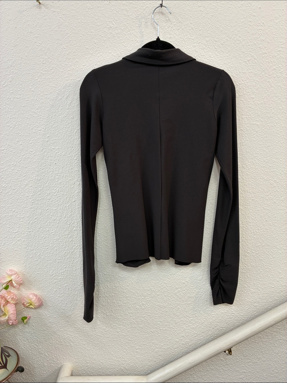Tehen Par Poles Black Ruched Button Down Shirt Long Sleeve Size M - Picture 4 of 6